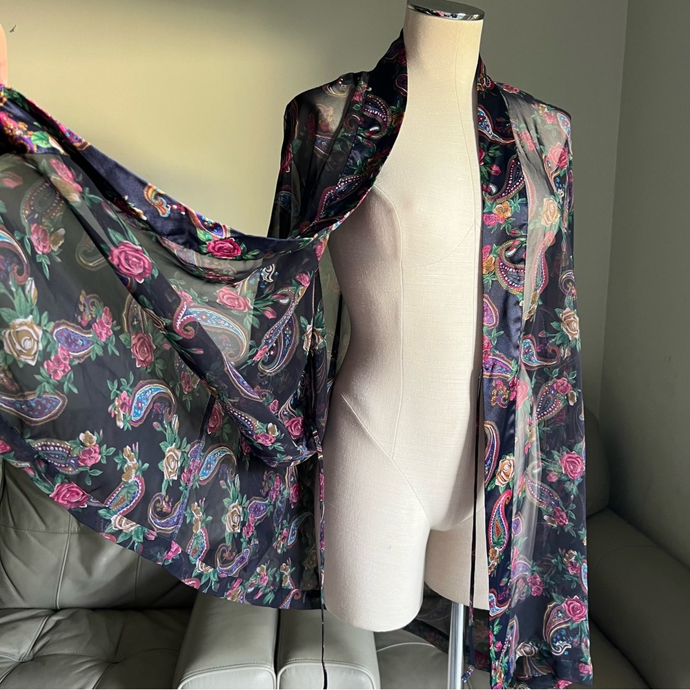 Vintage Victoria’s Secret Gold Label Robe Kimono Floral Paisley Blue Red OS Chic - Picture 16 of 16